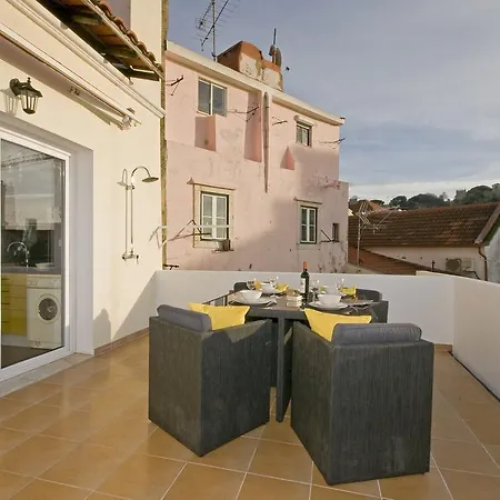 Mouraria Terrace By Homing *