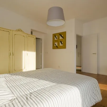 Mouraria Terrace By Homing *
